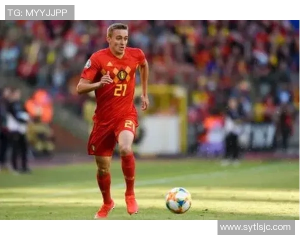 足球明星在足球场上展现风采场地大小对比赛的影响与意义分析