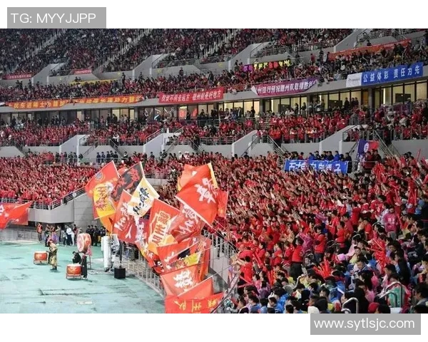 足球明星积极回馈家乡助力国家发展与青少年足球事业 足球明星积极回馈家乡助力国家发展与青少年足球事业