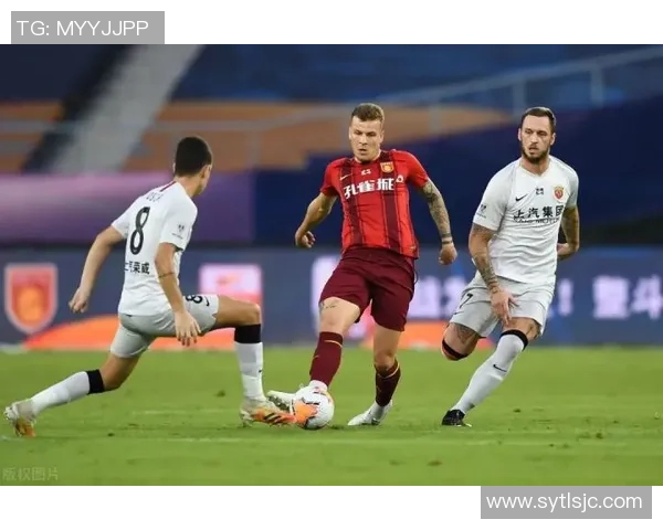 重庆篮球队与深圳篮球队赛后战术分析与复盘探讨 重庆篮球队与深圳篮球队赛后战术分析与复盘探讨