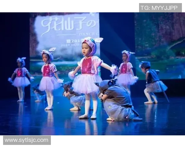 黄丽的足球人生深度对话：从绿茵场到人生舞台的精彩旅程