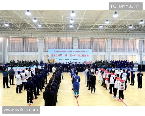 重庆足球队在足球团队协作排行榜中荣获第八名展现出强大团队精神与实力 重庆足球队在足球团队协作排行榜中荣获第八名展现出强大团队精神与实力